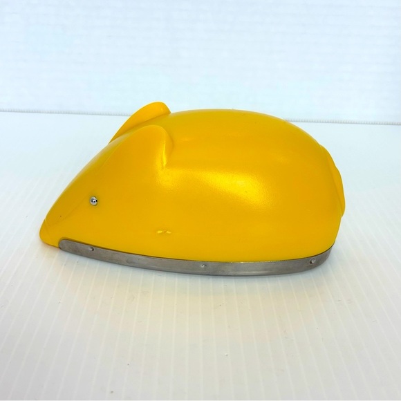 Boston Animal Warehouse Yellow Mouse Shaped Cheese Grater / Zester - Picture 1 of 10